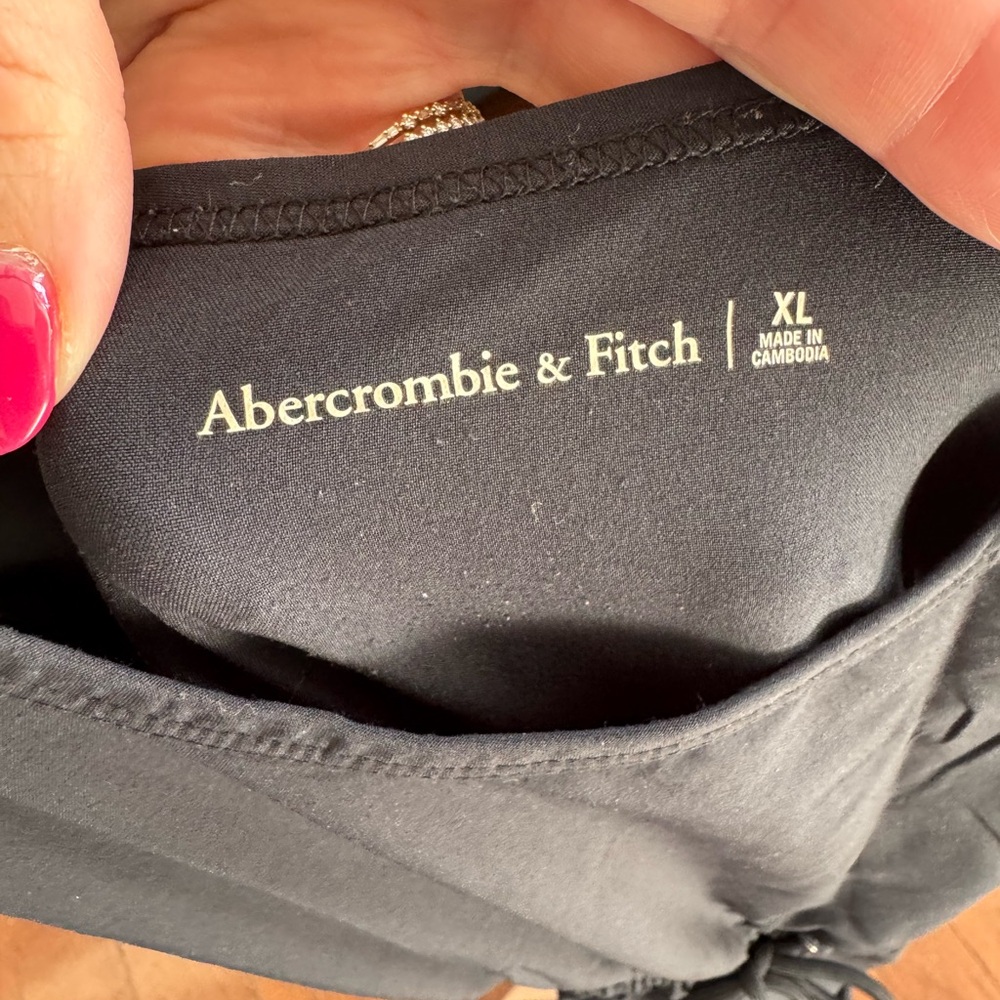 Abercrombie & Fitch Black Sleeveless Jumpsuit - Picture 3 of 3